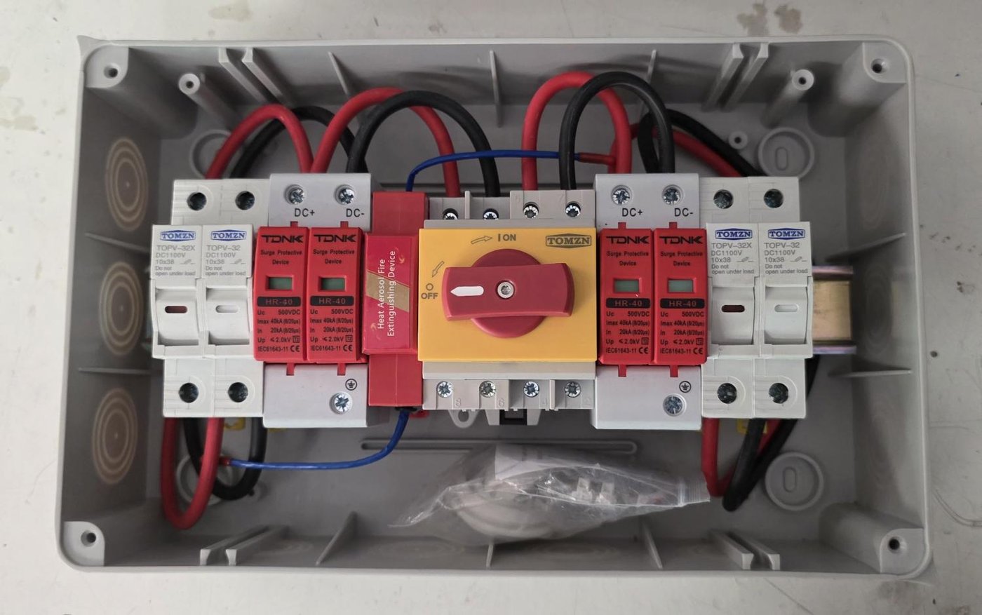 Dual-string DC panel
